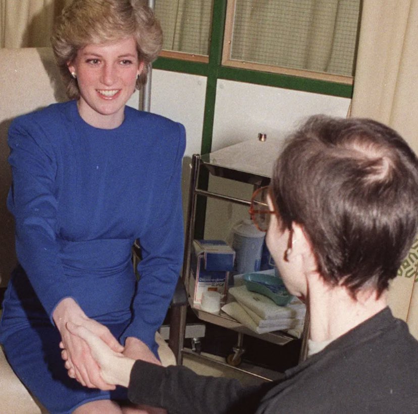 Matthew_Hodson: When Princess Diana shook the hand of a man with #AIDS it m...