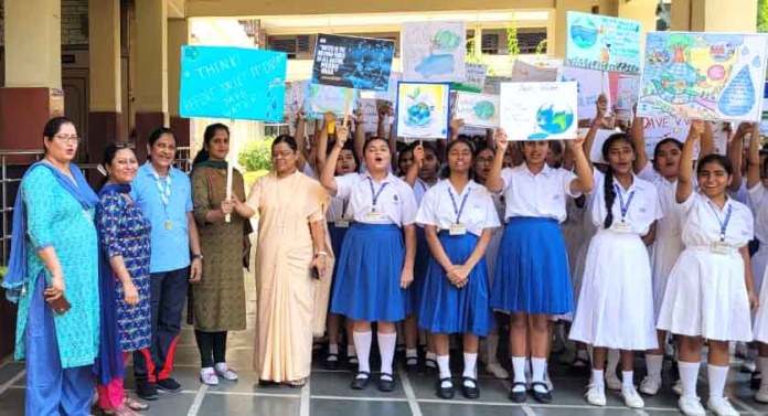 Sacred Heart Convent School Jamshedpur celebrates World Water Day with wave...